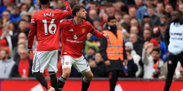 英超-芒特进球赛斯科连场破门 阿莫林50场曼联2-0黑猫