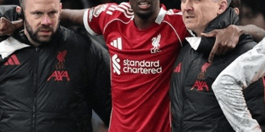 1.45亿白花了？利物浦新援腓骨骨折休息数月，斯洛特遭遇重大打击